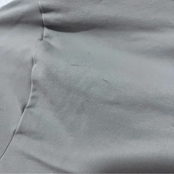 SKIMS Essential Long Sleeve Scoop Neck Thong Bodysuit Light Grey Sz Small - Picture 5 of 7